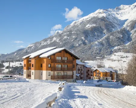 Apartment with balcony in Val Cenis Hotels in Bramans
