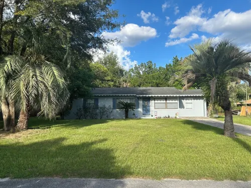 This is a very beautiful beach  theme home. The perfect little getaway!