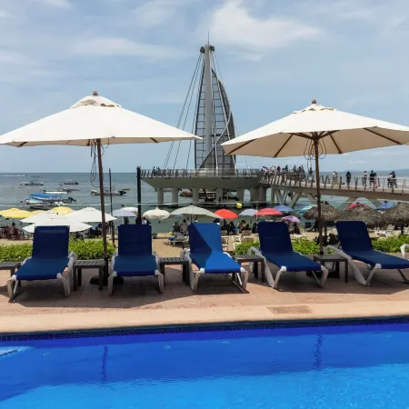 Hotel Delfin PV Beach Resort