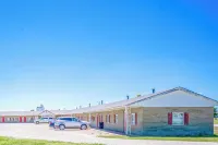Green Acre Motel by OYO Near Rush County Airport โรงแรมใน