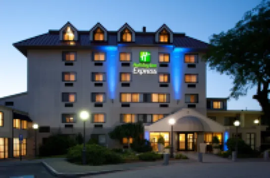 Holiday Inn Express BOSTON-WALTHAM by IHG Hotel di 
