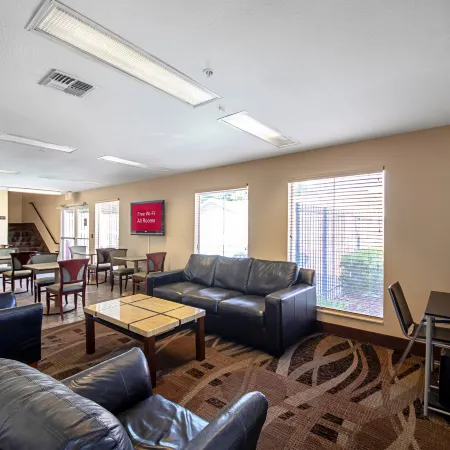 Red Roof Inn San Marcos
