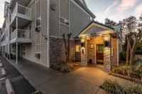 HomeTowne Studios Orlando-Cassleberry Hotels in Fern Park