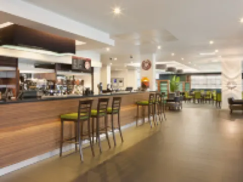 倫敦希思羅機場T5智選假日酒店 斯勞酒店