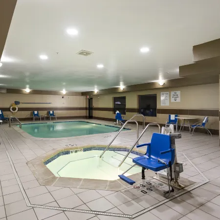 Holiday Inn Express BLOOMINGTON WEST by IHG