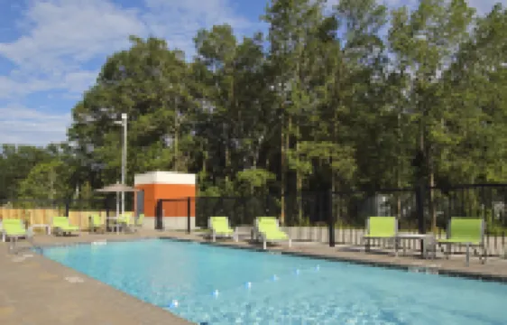 Holiday Inn Express & Suites COLUMBUS NORTH by IHG Hoteles en Columbus