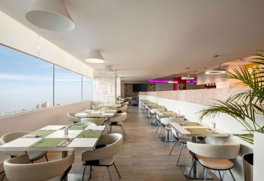 이비스 스타일스 샤르자 외관