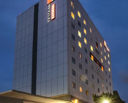 Fiesta Inn Express Monterrey Centro โรงแรมในมอนเตร์เรย์