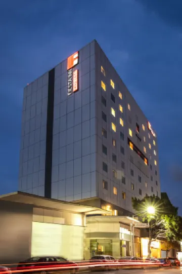 蒙特雷中心費斯塔快捷酒店 酒店