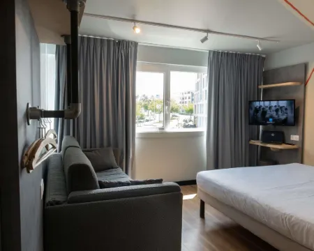 Ibis Budget Saint-Malo Centre Hotels in Saint Malo