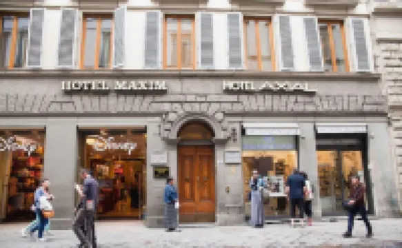 Hotel Maxim Axial Hotels near Ponte Vecchio