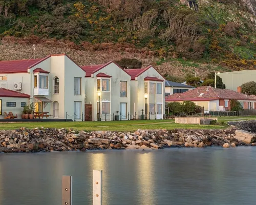 Stanley Village Waterfront Accommodation Hotels in Stanley