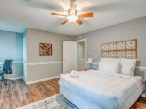 Timber Creek Hideaway Hotels in Cordova