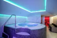 Tresor Le Palais Timisoara, Curio Collection by Hilton - Gym