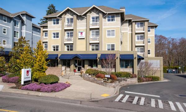 Marshall Suites