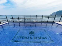 LiVEMAX RESORT ATAMI SEA FRONT - piscine
