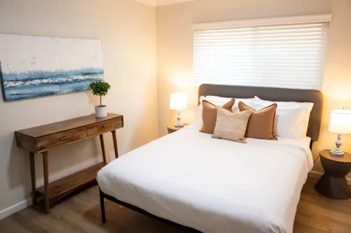 Chic San Diego Apartment with Hot Tub & Workspace