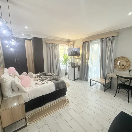 Africa Paradise - or Tambo Airport Boutique Hotel