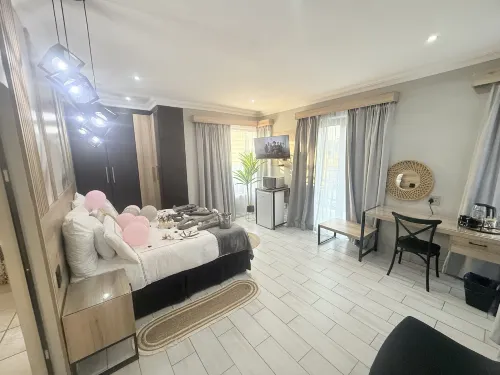 Africa Paradise - or Tambo Airport Boutique Hotel Hotel a Benoni