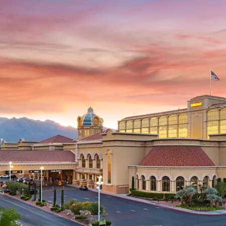Suncoast Hotel and Casino Отели рядом с достопримечательностью «Поле для диск-гольфа Mountain Crest Disc»