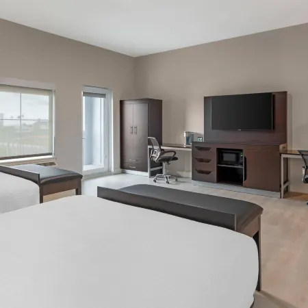 The J Hotel Dunedin Clearwater, an Ascend Collection Hotel