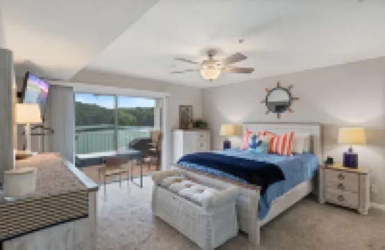 Lakeview Condo, Pools, Patio With Grill, Near PB2 Launch