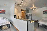 Modern Lava Hot Springs Studio, Walk to Pools - spa