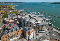 Stylish apartment on the Poole Quay-free parking 2 mins away