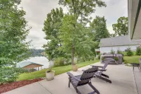 Waterfront Bristol Area Retreat w/ Boat Dock