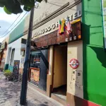 Flying Dog Hostel - Hostels