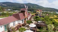 Ganghwa Seongmodo Windmill Village Pension 鄰近寶雲寺的酒店