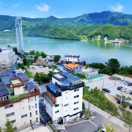 Gapyuong Sae-Nae-Dong Spa Pension Отели рядом с достопримечательностью «Сад Евхавон»