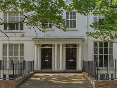 Tavistock House-Parking-Sleeps 7-Central