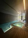 Cosy 2 bedroom apartment with pool, gym and sauna