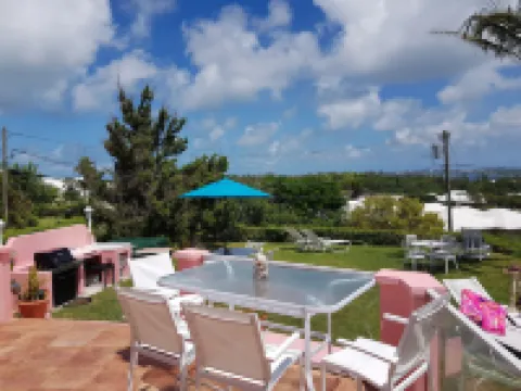 百慕大連結旅館