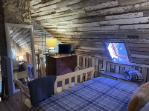 Unique cottage built in the 1800s, Granite Cliffs of Port Deposit  Maryland.