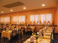 Hotel Candido - breakfast