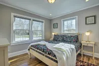 Renovated Carrboro House with Deck and Fire Pit!