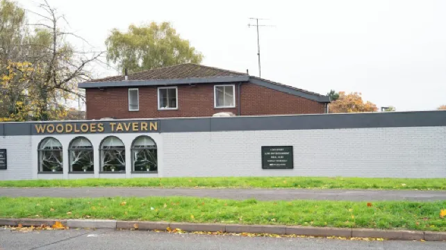 4 Bedroom Flat - Sleeps 5 - Free Parking & Wifi - Warwickshire