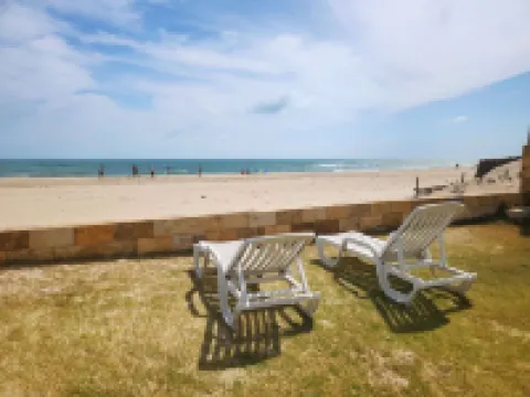 Casa P na Areia com Piscina e Ar em Morro Branco Hotels in Beberibe