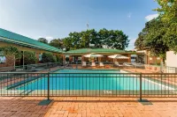 Premier Guest Lodge - Lodges