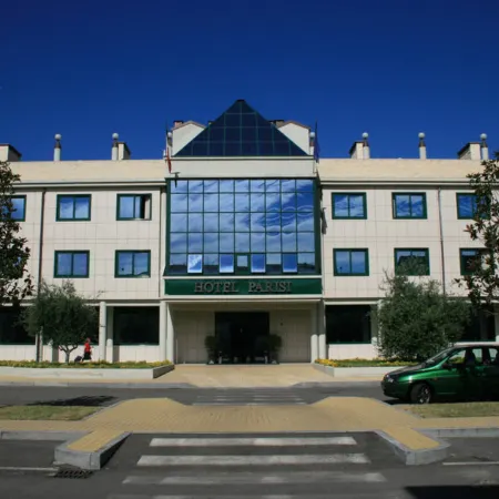 Hotel Parisi Отели рядом с достопримечательностью «Завод Fiat Mirafiori»