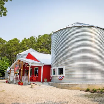 Hermann Grain Bins BNB