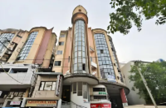 Hotel Amber Railway Station