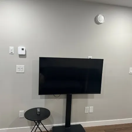 Cozy Furnished 1BR Suite in Regina