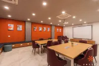 Zostel Noida