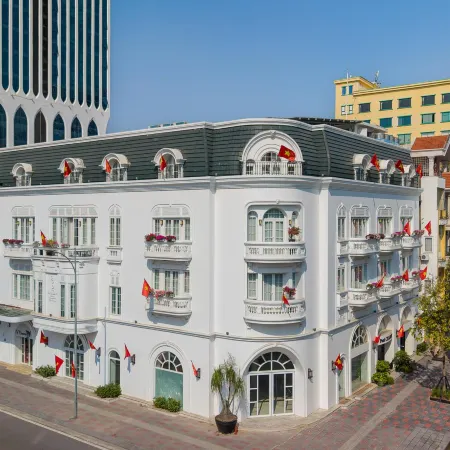 Paul Chabot Hotel Отели рядом с достопримечательностью «Оперный Театр»