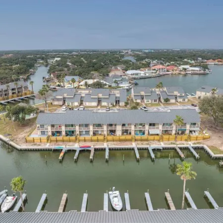 Fisherman Friend! - Coastal Condo - Views Await!