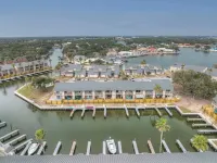 Fisherman Friend! - Coastal Condo - Views Await!