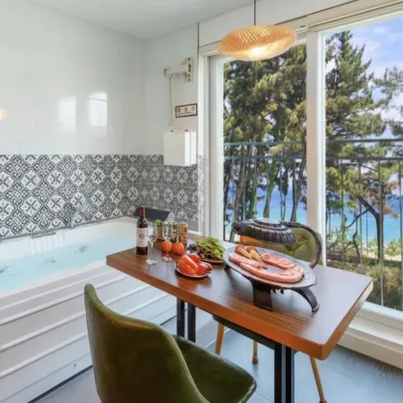 Samcheok Right Away Sea Pension
